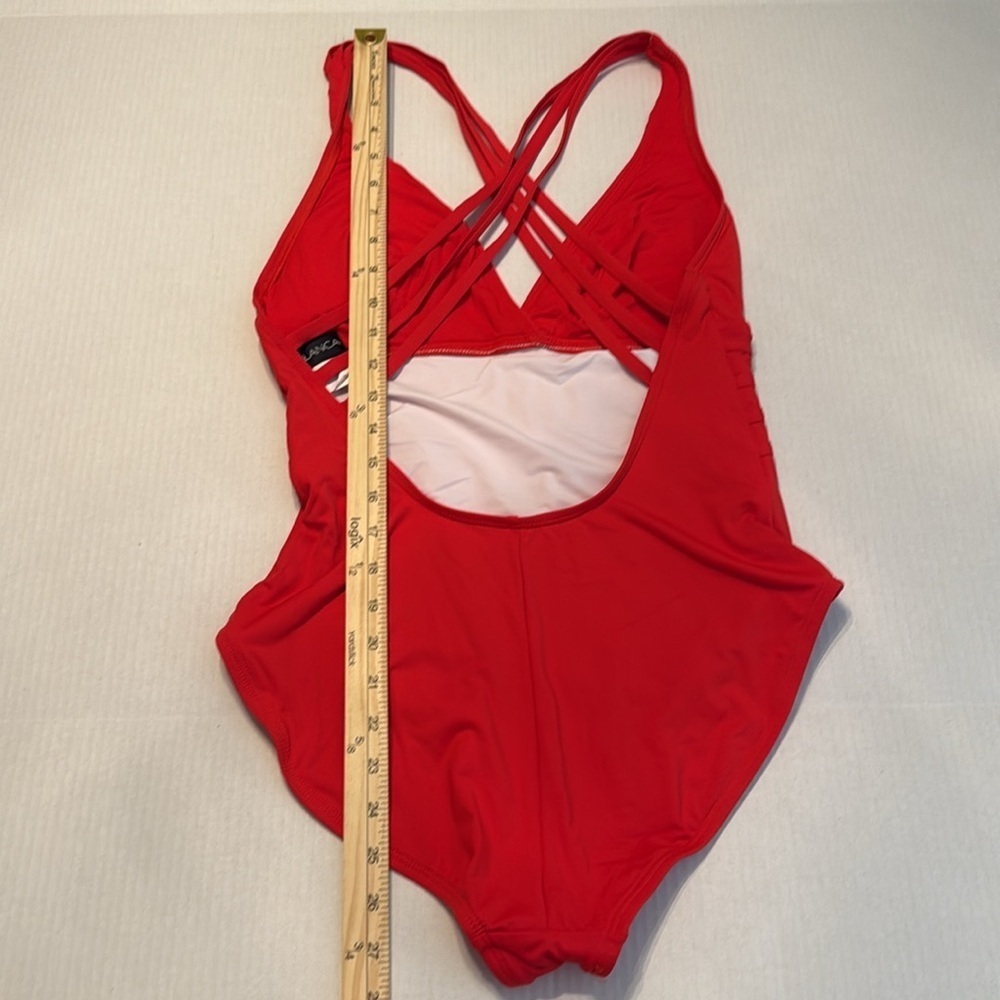 La Blanca Island Goddess Multi Strap Cross-Back Mio in Cherry Red Size 12 - Picture 9 of 14